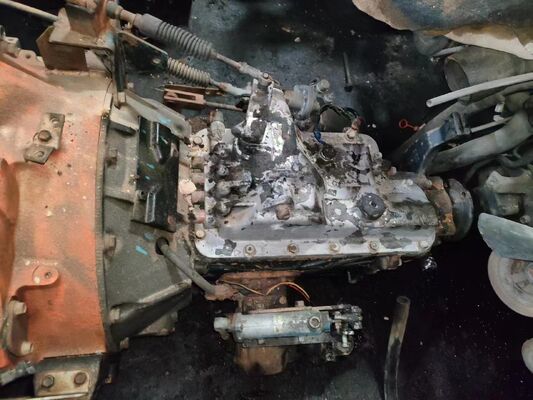 Japanische LKW-Teile GEBRAUCHT Motor mit Getriebe Guter Zustand Für ISUZU FSR FVR 6HE1 im Angebot Gebrauchte Isuzu-Teile