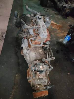 Japanische Lkw-Teile Gebrauchtmotor mit Getriebe in gutem Zustand für ISUZU PICK UP/NKR 4JB1 4JB1T zum Verkauf Isuzu Gebrauchtteile